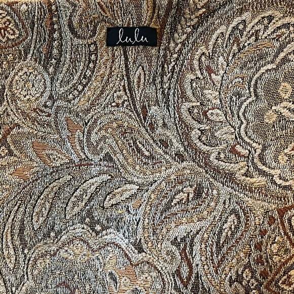 Lulu Shoulder Strap Hand Bag w/ Paisley Material - Picture 2 of 6